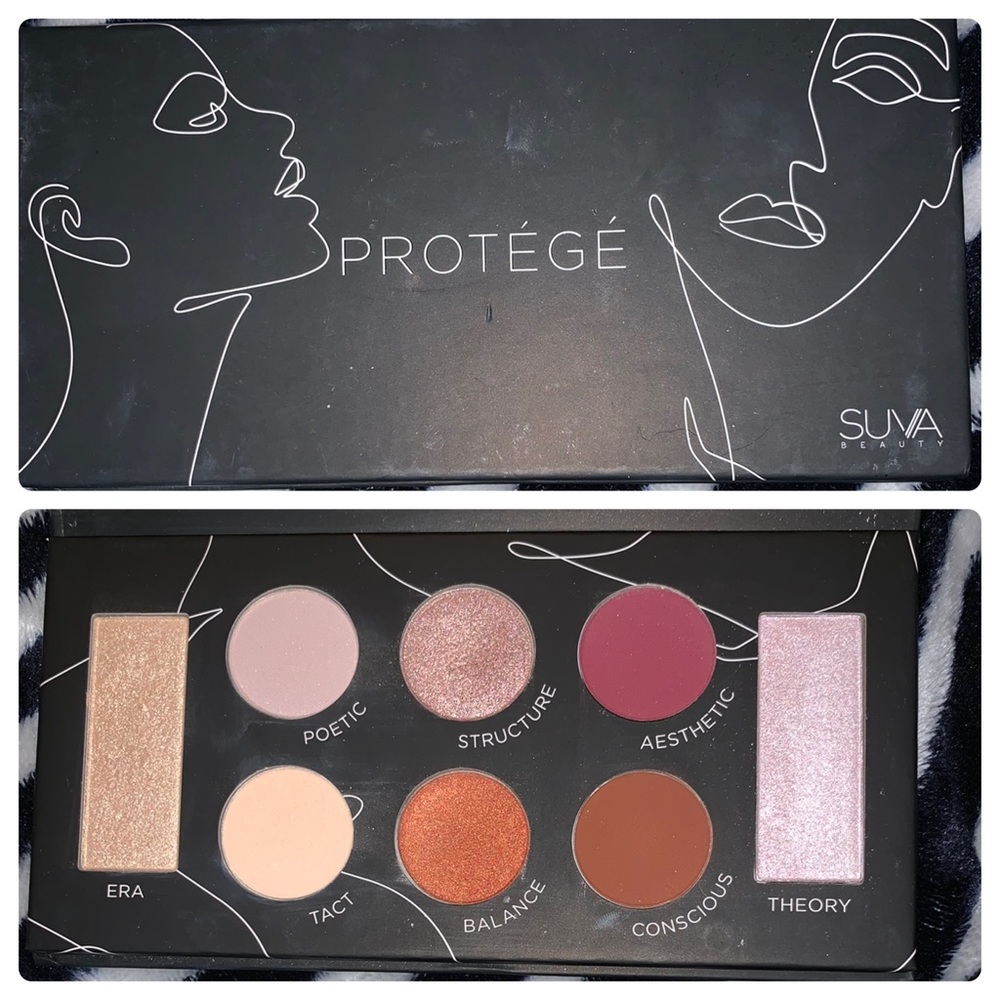 Protege eyeshadow palette with 2 highlighters